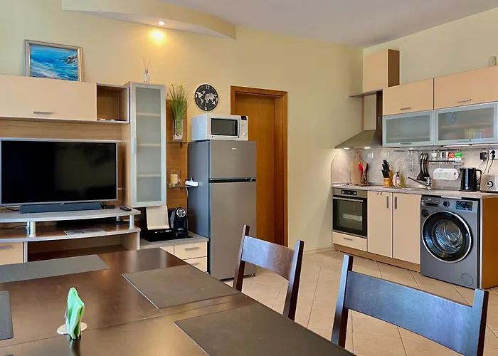 Premium Midia Слънчев бряг
